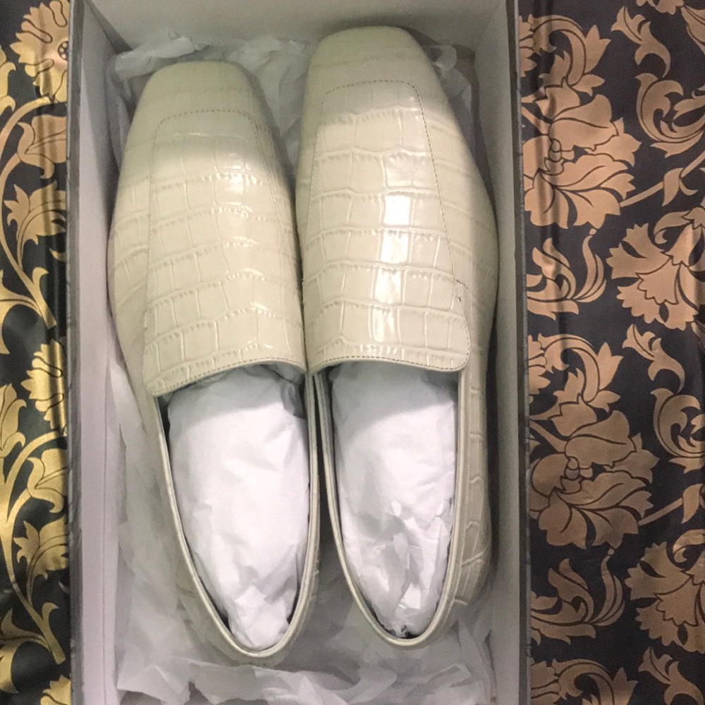 Jeffrey Campbell Ivory Croc Embossed Loafer - Picture 5 of 5